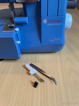 Overlock Singer S0235 - Making The Cut - 12