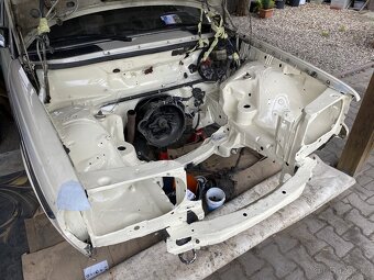 Mercedes Benz W123 240D - 12