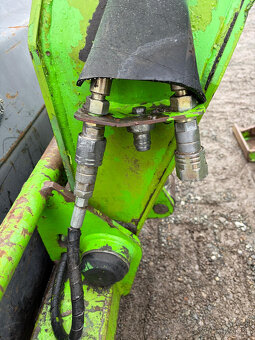 Teleskopický manipulátor MERLO P 35.12K, R.V. 2004 - 12