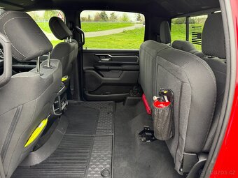 RAM 1500 DT 2021 Big Horn, Crew Cab, Long bed, mnoho úprav - 12