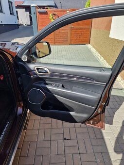 Jeep Grand Cherokee 3.0 V6 SUMMIT - 12
