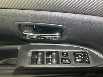 Mitsubishi outlander 2.2 did automat 110kw 4x4 - 12