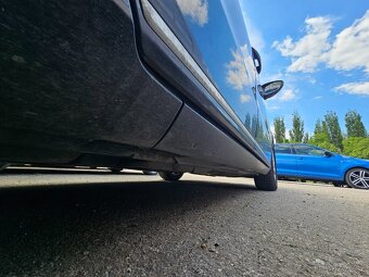 Volkswagen Passat B7 1,6 r-line - 12