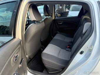 TOYOTA YARIS Y20  1.5i HYBRID AUTOMAT - 12