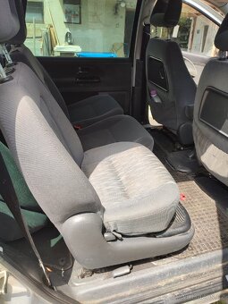 Ford Galaxy-REZERVACE - 12