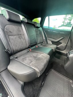 Škoda Superb sportline 140Kw 4x4 DSG 7st. - 12