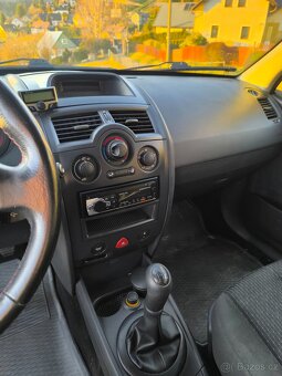 Renault Megane 1.5 dci 60kw - 12