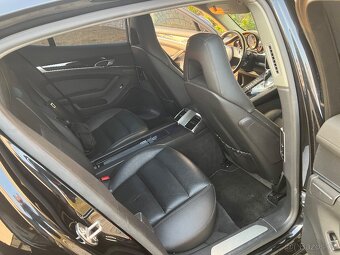 PORSCHE PANAMERA 970 - 12
