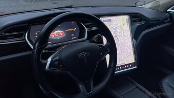 Tesla Model S85 El.Panorama Kuze Vzd.podvozek barva RedMult - 12