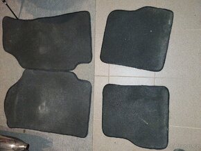 Škoda Felicia - Středový panel s díly - 12