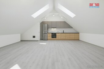 Prodej rodinného domu, 196 m², Hořovice, ul. 9. května - 12