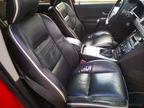 Volvo XC90 2,4 D5 AWD R-DESIGN - 12