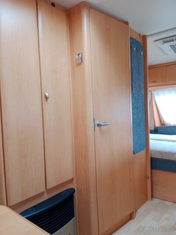 Obytný přívěs Hobby Deluxe 450 UF - 12