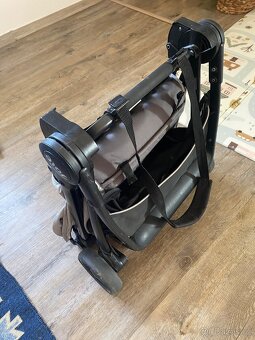 Cestovní kočárek Joie Pact - 12