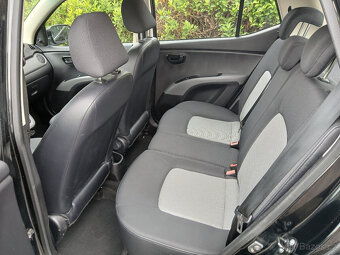 Hyundai i10 1.1 CLASSIC - 12