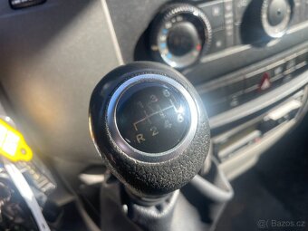 Mercedes Sprinter 319 3,0CDi 140kW - 12