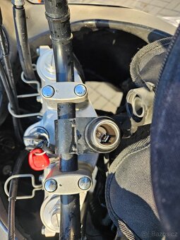 Suzuki V-Strom 650, r. v. 2006 - 12
