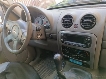 Jeep Cherokee KJ Liberty diesel - 12
