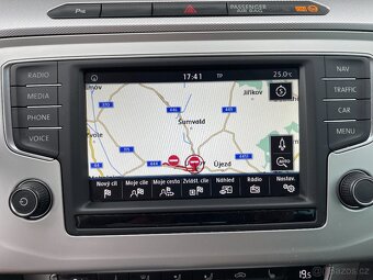 VW Passat 2,0 TDi 140kW DSG R-Line - 12