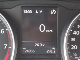 VW Passat B8 1,4 TSI Kombi, r.v. 03/2015, najeto jen 125tkm - 12