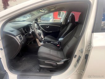 Hyundai i30, 1.6CRDi 81kWPRAVID.SERVIS - 12