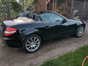 Prodám velmi pěkný Mercedes-Benz SLK 200 - 12