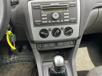 FORD FOCUS  1,8 i  92 Kw  - 12