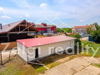 Nabízíme k pronájmu zemědělský areál o celkové ploše 2 268 m - 12