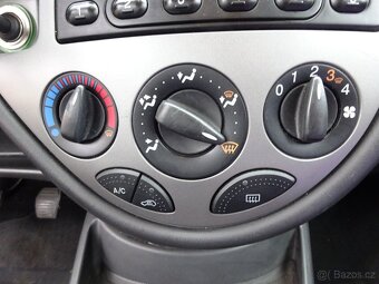 Ford Focus 1.6i Combi r.v.2003 (74 kw) stk:1/2027 - 12