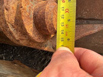 Lopaty, lžíce Komatsu - 12