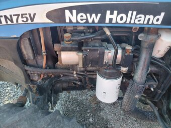 New Hollad TN75V - 12