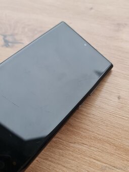 Galaxy S22 Ultra 5G, 12GB/256GB, černý + Nilkin pouzdro - 12
