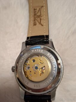 Hodinky z vyklízení - 12