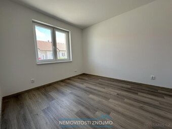 Prodej posledních 5ti domů 3+kk, se zahradou, a parkovacími  - 12