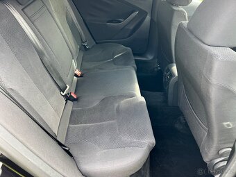 Volkswagen passat B6 1.9Tdi 77kw bez koroze - 12
