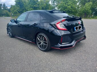 Honda Civic 1.5i VTEC Sport  Plus 134 kW Manuál - 12