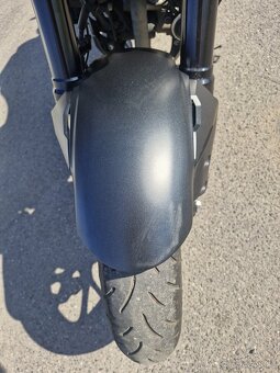 Honda CBR125R - 12