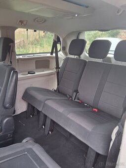 Chrysler Grand Vogyaer - 12