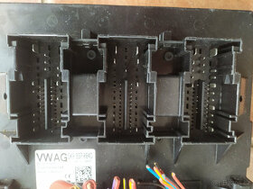 VW Golf Variant CERNY 4motion CAY 1.6TDI díly motor - 12