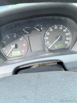 Škoda Fabia 1.2HTP 47kw NOVÁ STK - 12