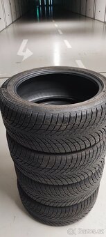 235/45/18 Nokian WR Snowproof, 1322, 6.8mm-6.5mm - 12
