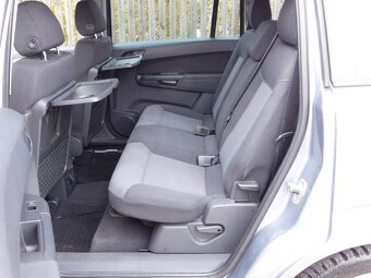 Opel Zafira 1.9 CDTi,,7 míst,,tažné zařízení,,NOVÉ ROZVODY - 12