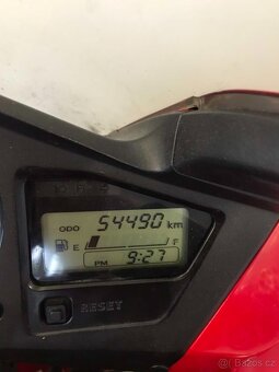 Honda VFR 800 VTEC - 12