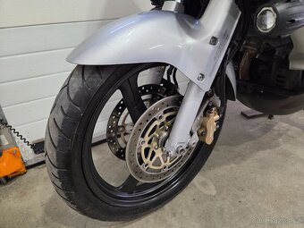 Honda XL 1000 V Varadero - 12