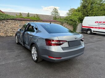 Škoda Superb - 12