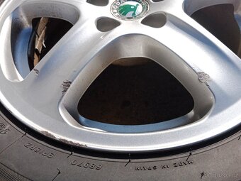 Letní pneumatiky 195/65 R15 8 ks a ALU disky Škoda Octavia 1 - 12