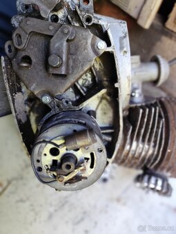 Jawa 250 353 motor - 12