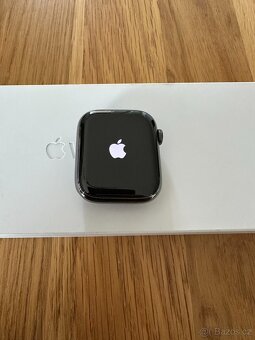 Apple Apple Watch Series 9 Cellular 45mm Grafitová ocel - 12