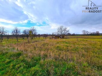 Prodej zahrad 500m2, rovina, sad - 12