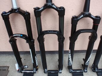 Nové vidlice Fox, Rock Shox, SR Suntour - 12